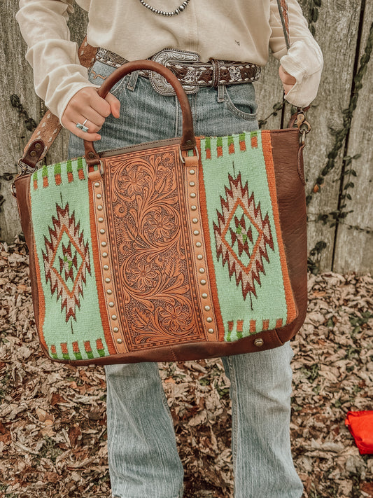 The Itasca Crossbody