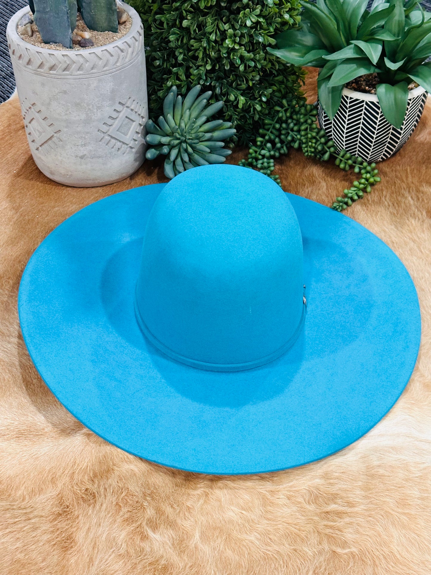 Turquoise *Rodeo King* Felt